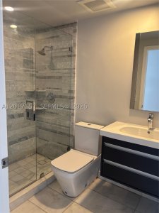 Comprar apartamento no The Pyramids 404