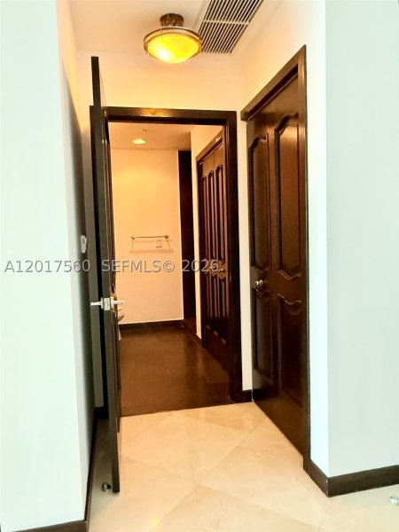 Condo for sale at 900 Biscayne 3803