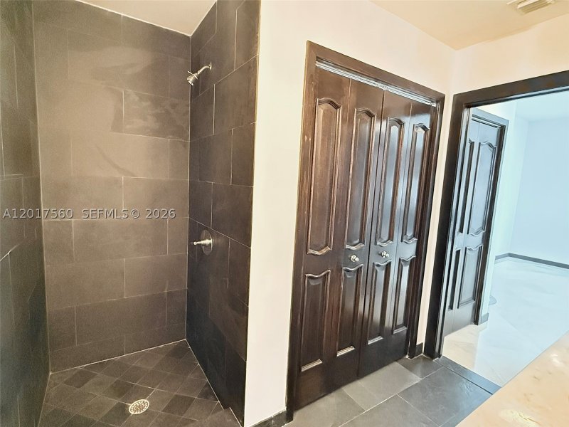 Condo for sale at 900 Biscayne 3803