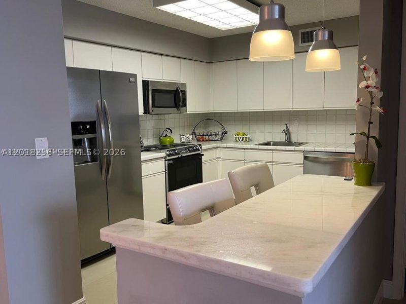 Alquiler de apartamento en Mystic Pointe 500 2312