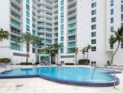 Comprar apartamento en Aston Martin Residences L-L32