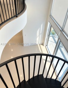 Comprar apartamento en Aston Martin Residences L-L32