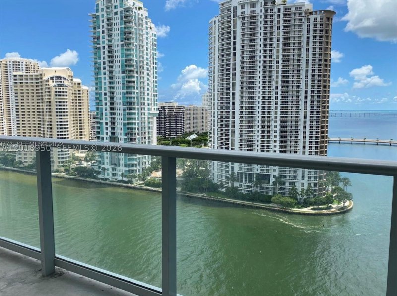 Comprar apartamento en Met 1 T-1606