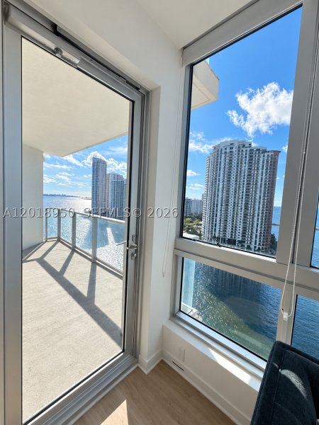Condo for sale at Aston Martin Residences T-1606