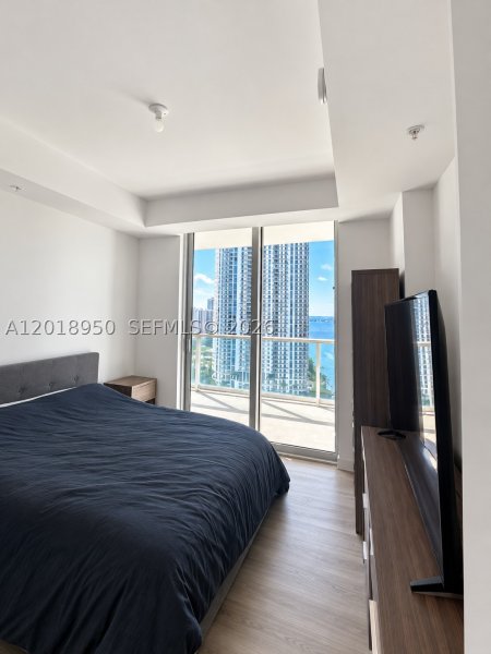 Condo for sale at Aston Martin Residences T-1606