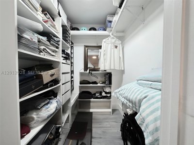 Comprar apartamento no One Fifty One at Biscayne 1708