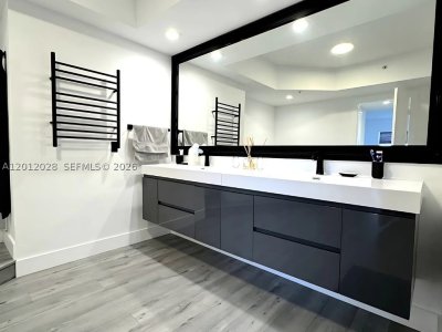 Comprar apartamento no One Fifty One at Biscayne 1708