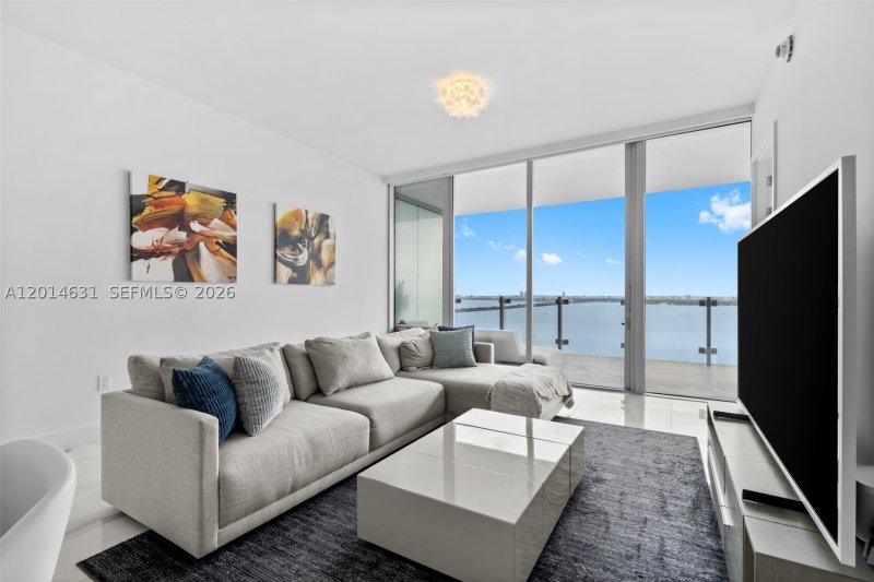 Comprar apartamento no Missoni Baia 2803