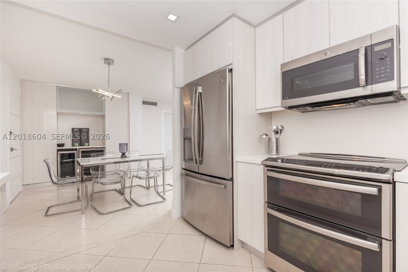 Apartment for rent at Oceanside Plaza 9U