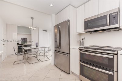 Aluguel de apartamento no Oceanside Plaza 9U