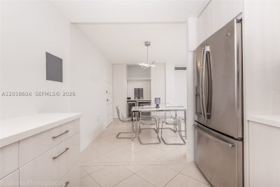 Aluguel de apartamento no Oceanside Plaza 9U