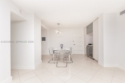 Aluguel de apartamento no Oceanside Plaza 9U