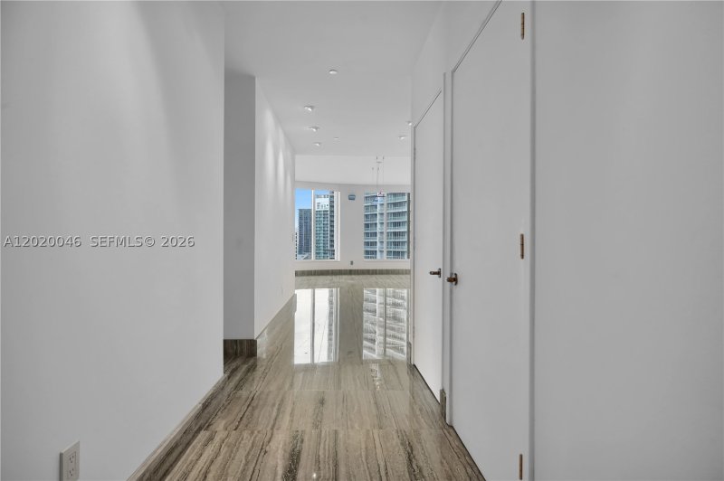 Condo for sale at Carbonell 3204