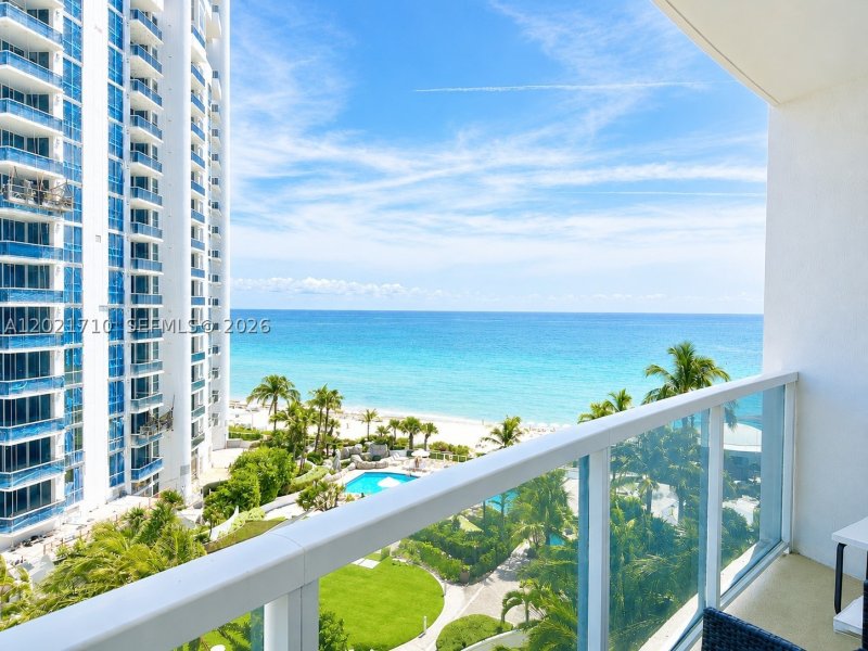 Condo for sale at Trump International Sonesta Beach Resort 605