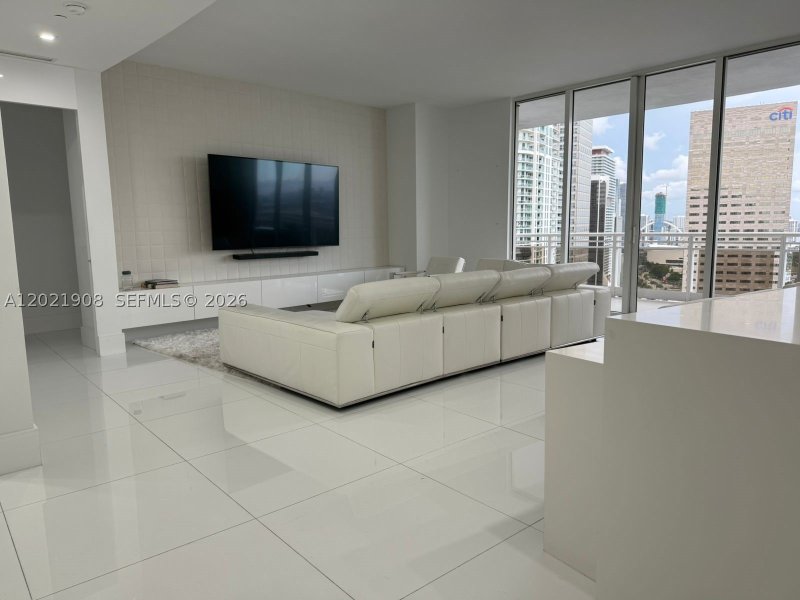 Comprar apartamento no Carbonell 3307