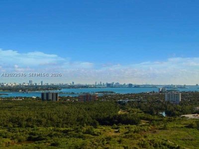 Comprar apartamento no One Fifty One at Biscayne 1909