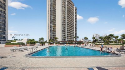 Coronado I Apt #502