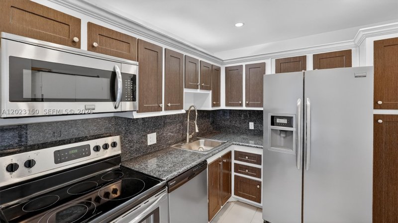 Apartment for rent at Coronado I 502