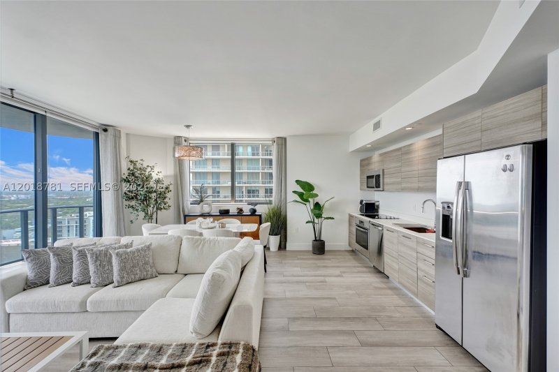 Apartment for rent at Hyde Midtown 2809