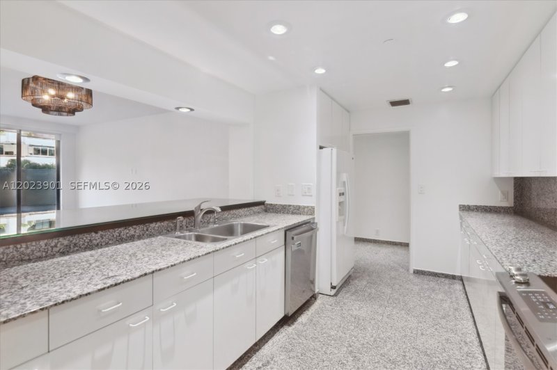 Apartment for rent at Key Colony III Emerald Bay 120