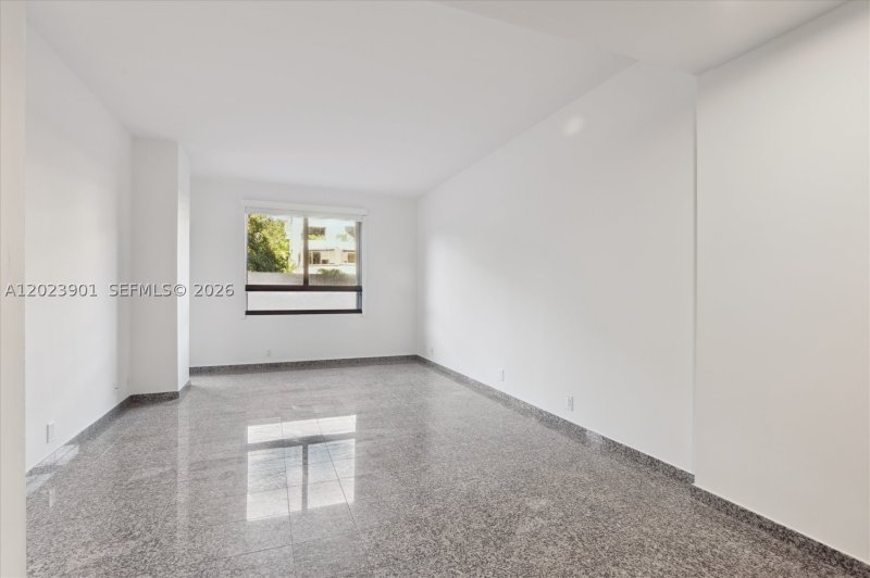 Apartment for rent at Key Colony III Emerald Bay 120