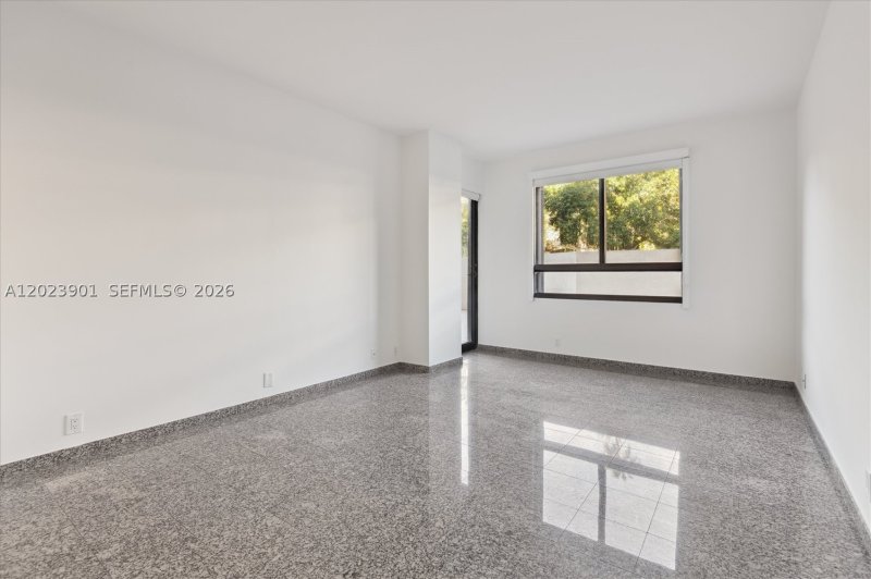 Apartment for rent at Key Colony III Emerald Bay 120