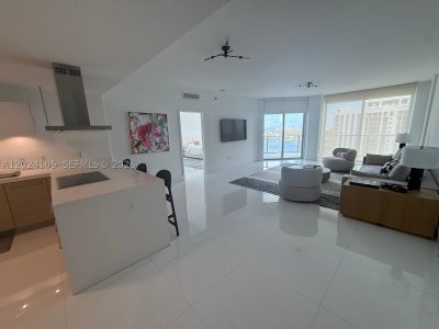 Alquiler de apartamento en Marina Palms Yacht Club 2305