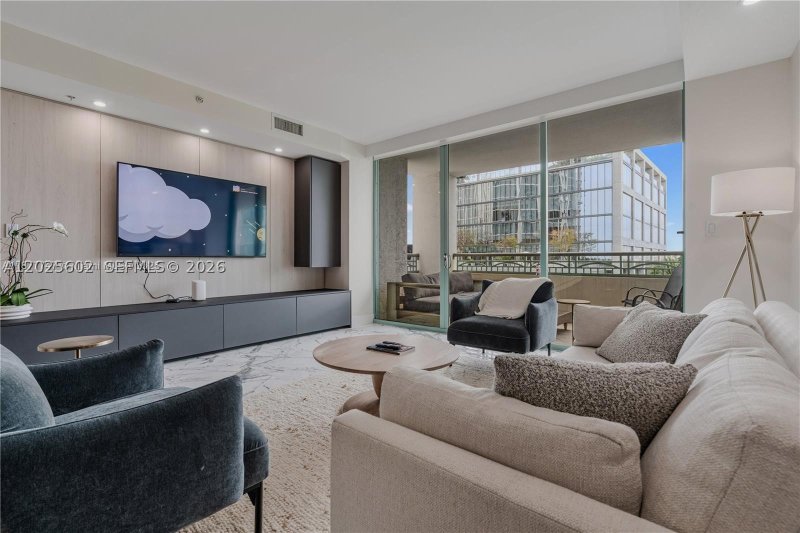 Apartment for rent at Ritz Carlton Coconut Grove 605