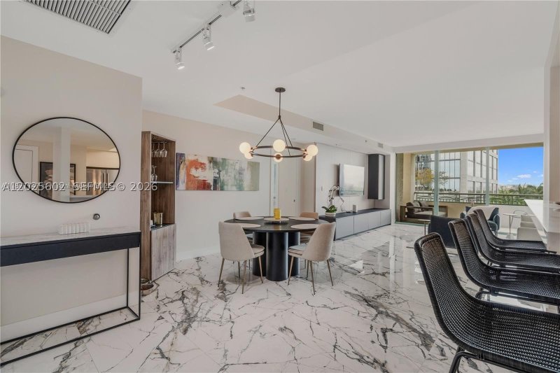 Apartment for rent at Ritz Carlton Coconut Grove 605