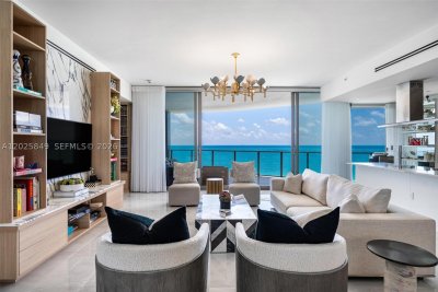 Comprar apartamento no Ritz Carlton Residences Sunny Isles 802