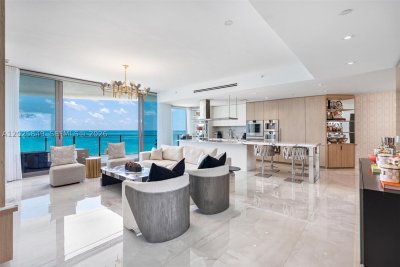 Comprar apartamento no Ritz Carlton Residences Sunny Isles 802
