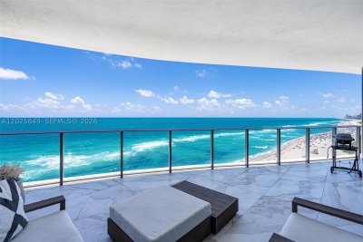 Comprar apartamento no Ritz Carlton Residences Sunny Isles 802