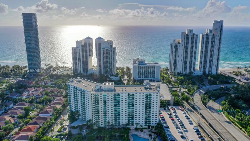 Condo for sale at Ocean Reserve 621