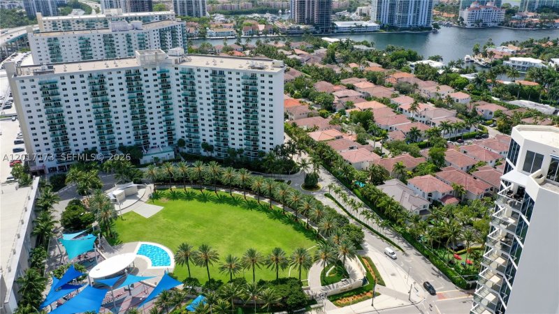 Condo for sale at Ocean Reserve 621