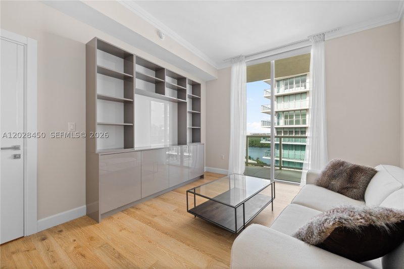 Property photo # 9