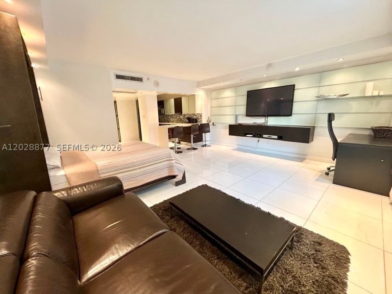 Apartment for rent at Oceania 1 701