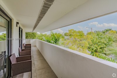 Aluguel de apartamento no Orduna Court 106