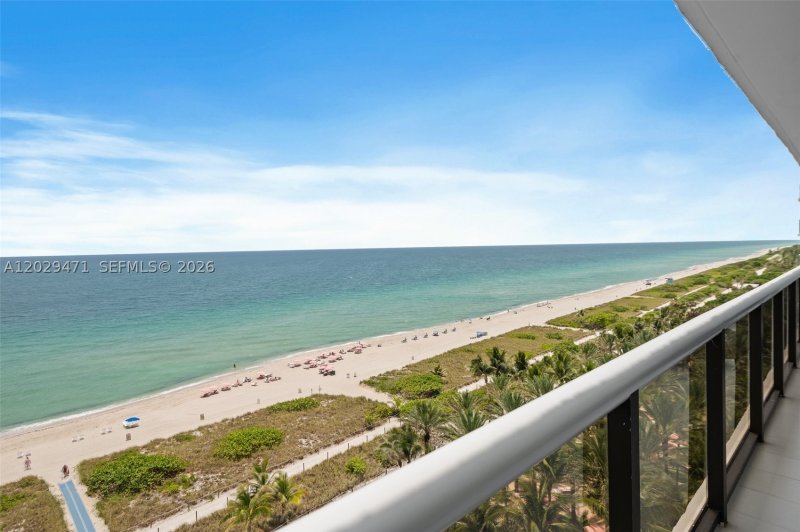 Apartment for rent at The Waves Condo 1208