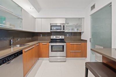 Alquiler de apartamento en The Waves Condo 1208