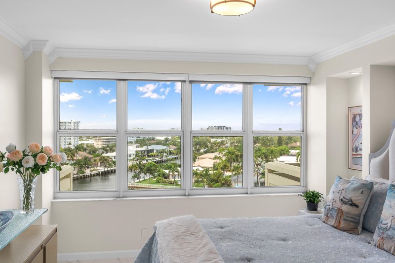 Condo for sale at Coral Ridge Towers North 806