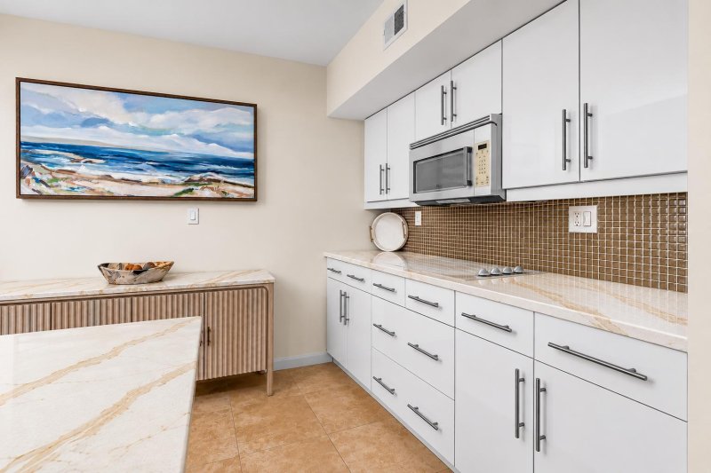 Condo for sale at Coral Ridge Towers North 806