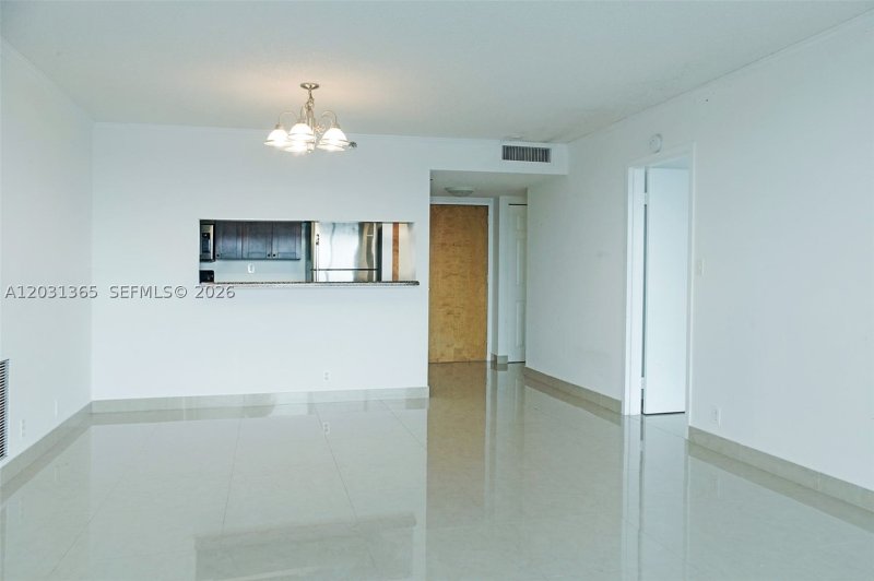 Apartment for rent at Grandview Palace 919