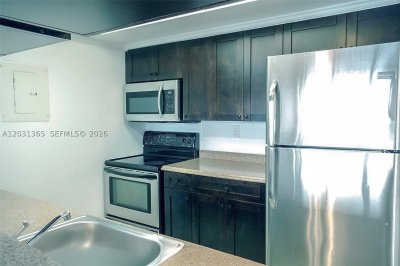 Aluguel de apartamento no Grandview Palace 919
