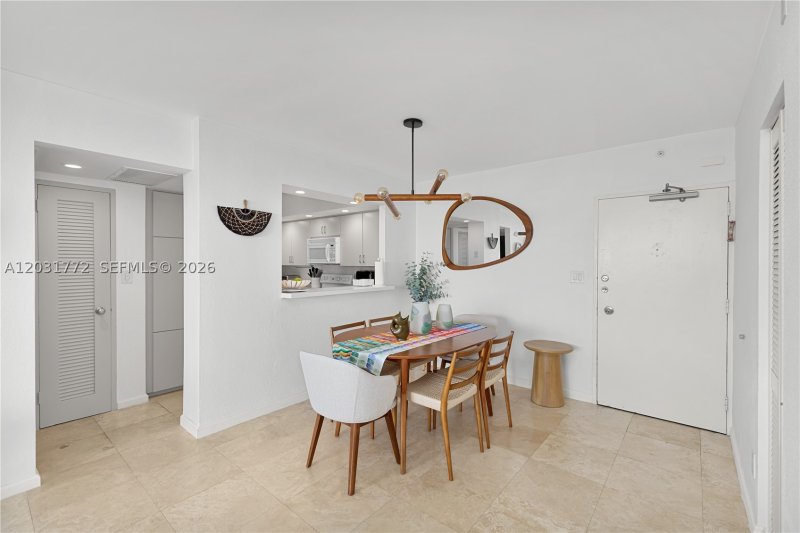 Apartment for rent at 5600 Collins 14R