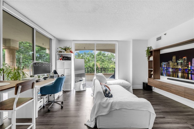 Apartment for rent at Villa Brickell 33