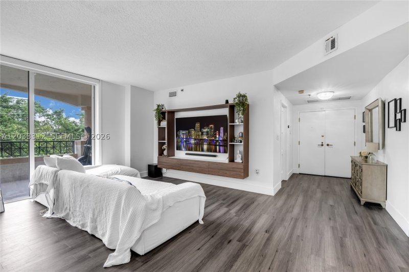 Apartment for rent at Villa Brickell 33