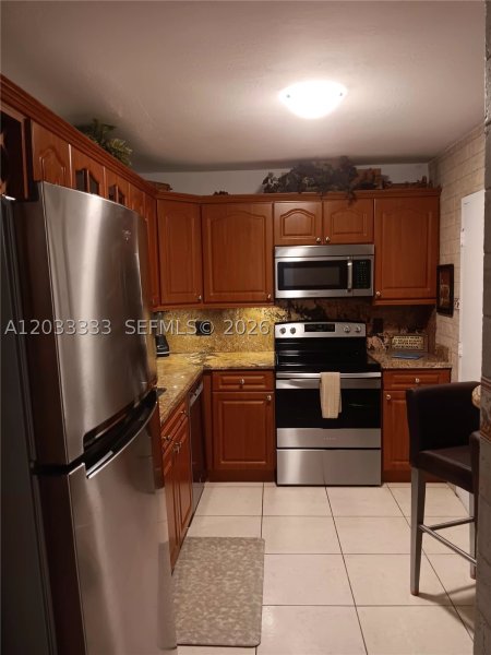 Apartment for rent at Four Winds Condo 1206