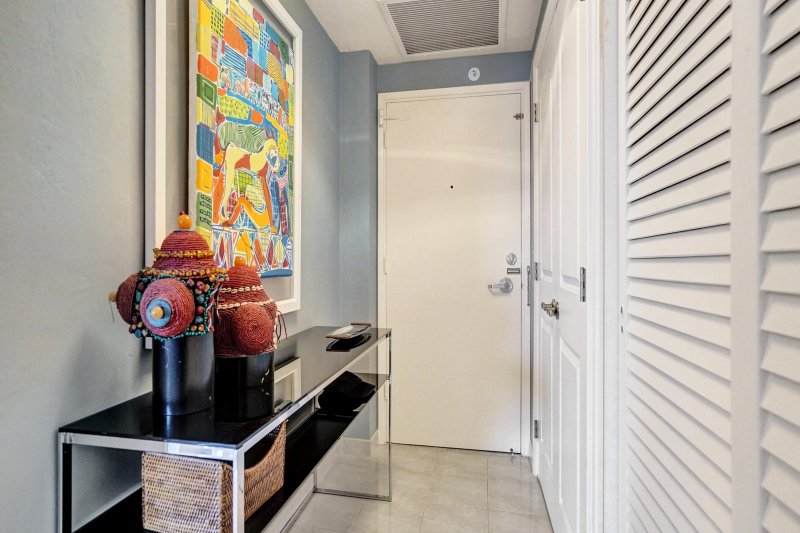 Condo for sale at Coral Ridge Towers East 1621