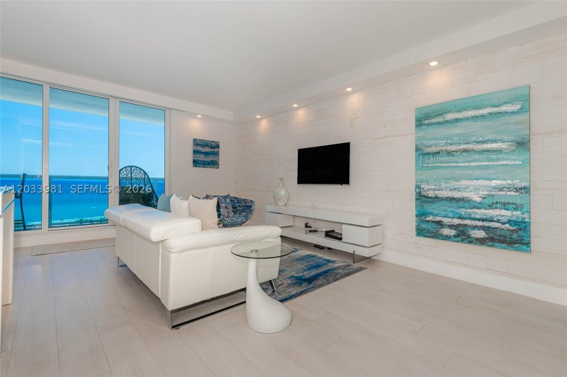 Alquiler de apartamento en Roney Palace 941