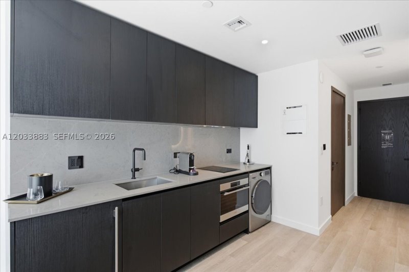 Condo for sale at E11EVEN Hotel & Residences 4212